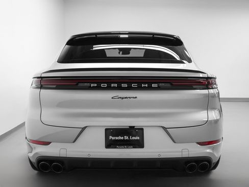 New 2026 Porsche Cayenne Coupe image 11