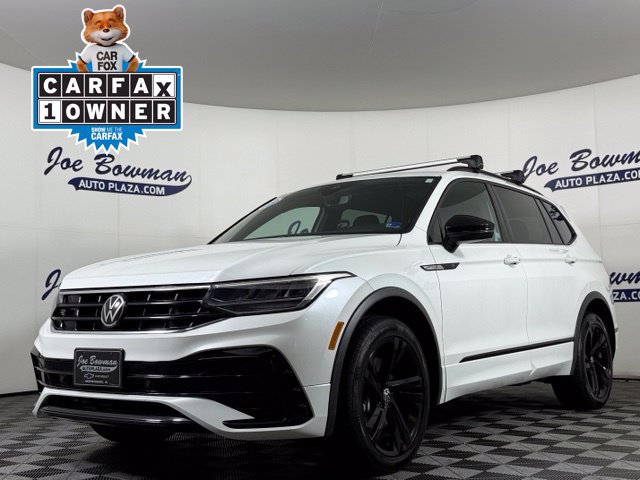 Used 2023 Volkswagen Tiguan SE R-Line AWD/4WD image 3