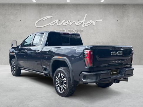Used 2025 GMC Sierra 2500 Denali Ultimate image 16