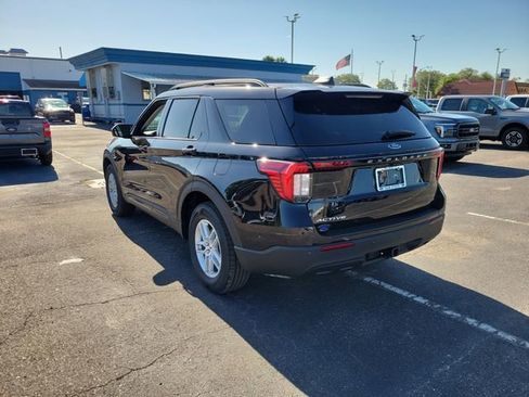 New 2026 Ford Explorer Active image 4
