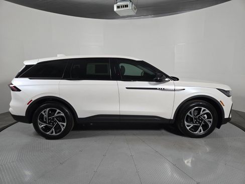 New 2026 Lincoln Nautilus Premier w/ Jet Appearance Package image 3