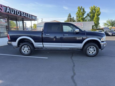 Used 2015 RAM 2500 Laramie image 2
