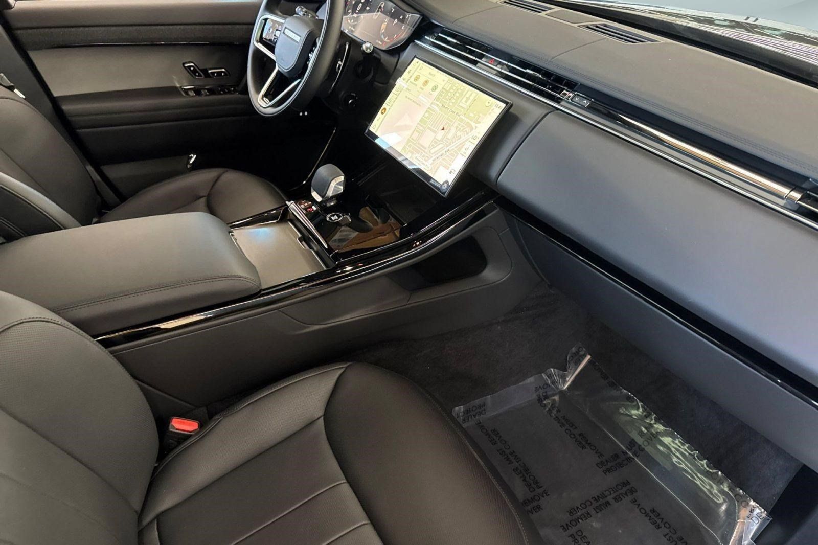 New 2026 Land Rover Range Rover Sport SE AWD/4WD image 29