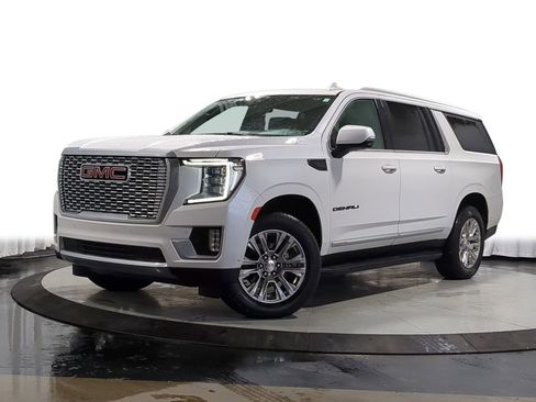 Used 2024 GMC Yukon XL Denali w/ Advanced Technology Package AWD/4WD image 1