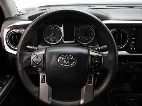 Certified 2020 Toyota Tacoma SR5 image 23