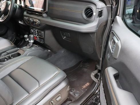 Used 2025 Jeep Wrangler Unlimited Rubicon 392 image 54