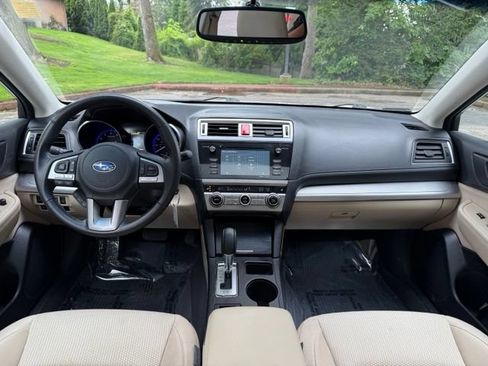 Used 2016 Subaru Outback 2.5i Premium AWD/4WD image 12