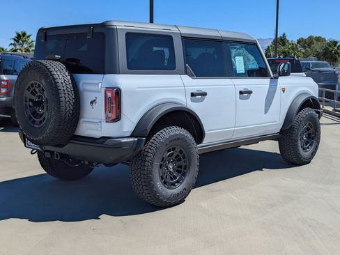 New 2026 Ford Bronco Badlands AWD/4WD image 2