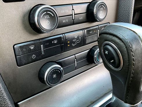 Used 2014 Ford Mustang GT image 30