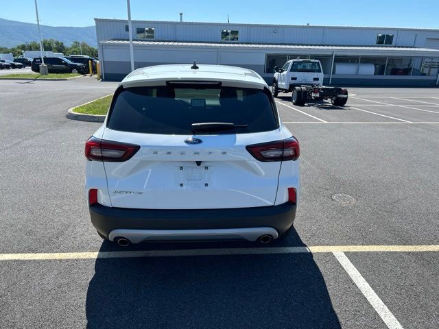 Used 2025 Ford Escape Active FWD image 4