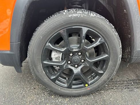 New 2026 Jeep Compass Latitude image 12