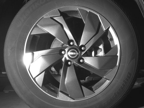 Used 2025 Nissan Rogue SV image 13