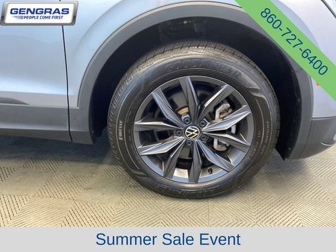 Used 2023 Volkswagen Tiguan SE AWD/4WD image 44