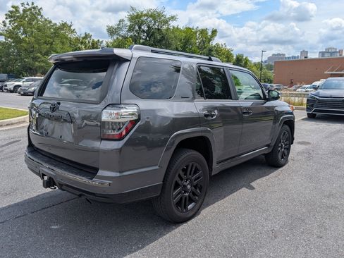 Used 2020 Toyota 4Runner Limited image 3