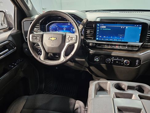 Used 2023 Chevrolet Silverado 1500 LT image 9