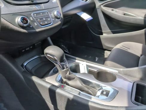Used 2024 Chevrolet Malibu LT FWD image 24