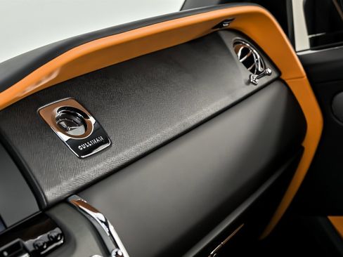 Used 2022 Rolls-Royce Cullinan image 39