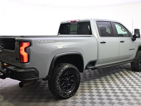 Used 2024 Chevrolet Silverado 2500 ZR2 w/ ZR2 Bison Edition image 7