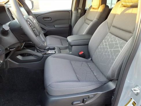 New 2026 Nissan Frontier SV image 12