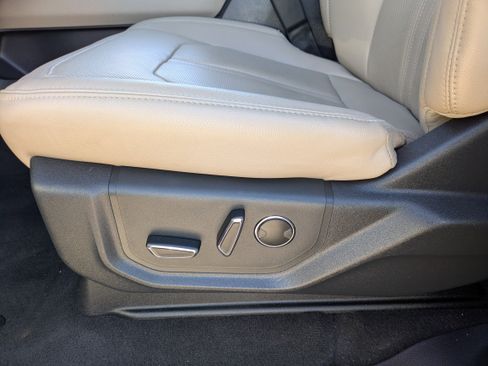 Used 2024 Ford Expedition Max Limited image 24