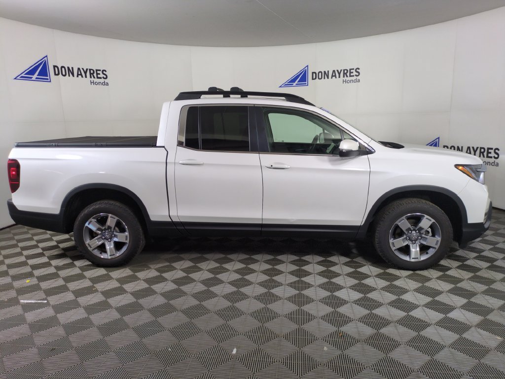 Certified 2025 Honda Ridgeline RTL image 7