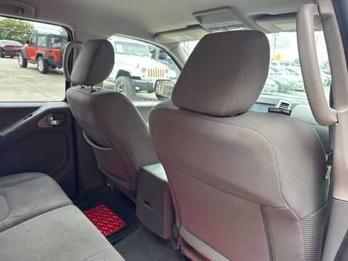 Used 2019 Nissan Frontier SV AWD/4WD image 14