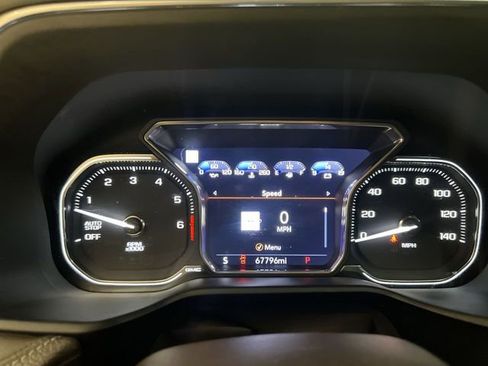 Used 2021 GMC Yukon XL Denali w/ Denali Premium Package RWD image 11