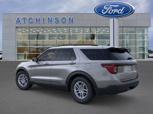 Used 2026 Ford Explorer Active image 4