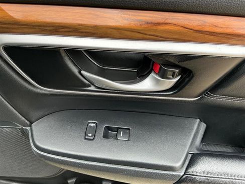 Used 2022 Honda CR-V Touring image 31