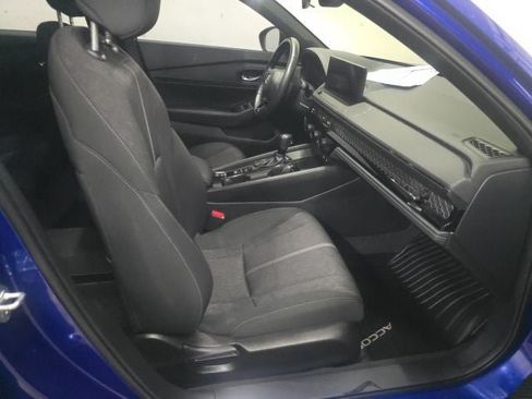 Used 2023 Honda Accord Sport image 4