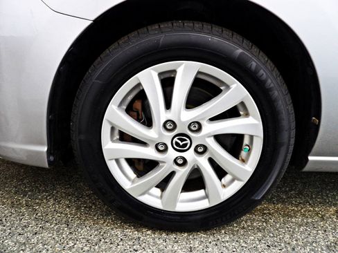 Used 2014 MAZDA MAZDA5 Sport FWD image 16