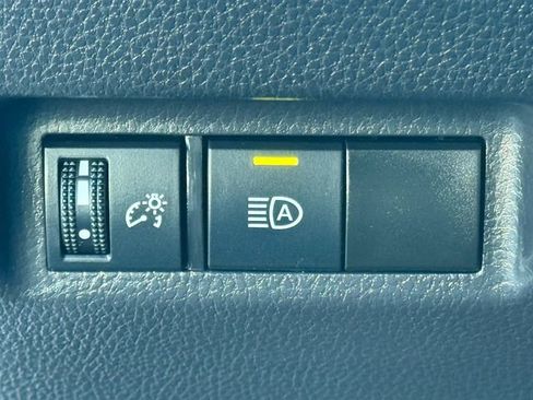 Certified 2025 Toyota RAV4 LE image 22