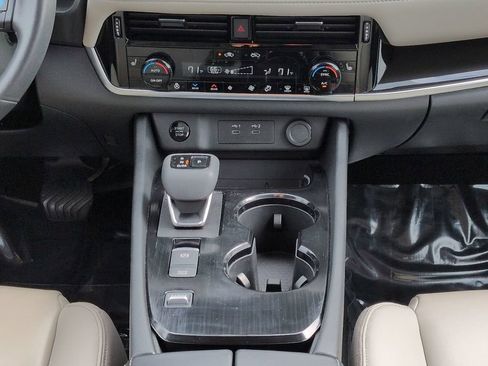 Certified 2024 Nissan Rogue SL w/ SL Premium Package FWD image 19