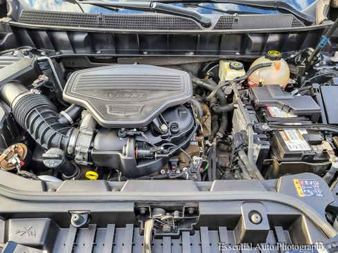 Used 2017 Cadillac XT5 FWD image 36