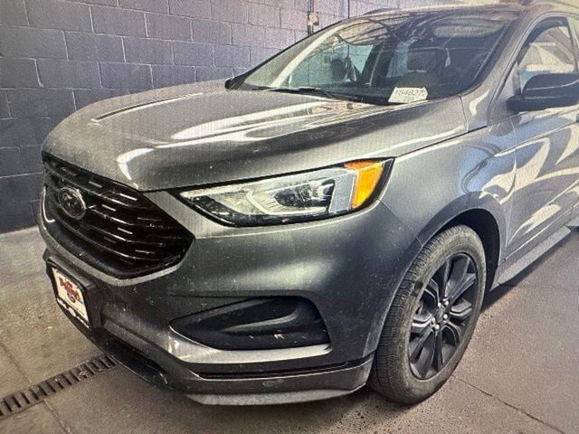 Used 2024 Ford Edge SE w/ Black Appearance Package AWD/4WD image 2