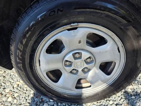 Used 2015 Honda Pilot LX image 10