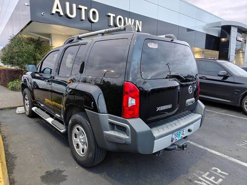Used 2012 Nissan Xterra X image 2