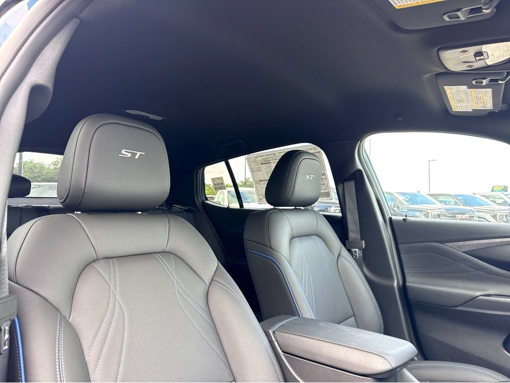 New 2026 Buick Envista Sport Touring w/ Convenience I Package FWD image 5