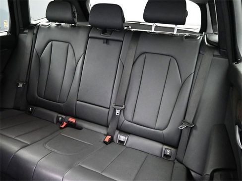Used 2019 BMW X3 xDrive30i w/ Driving Assistance Package image 13