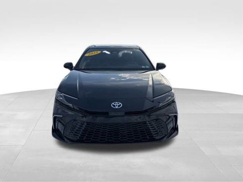 Used 2025 Toyota Camry XSE image 8