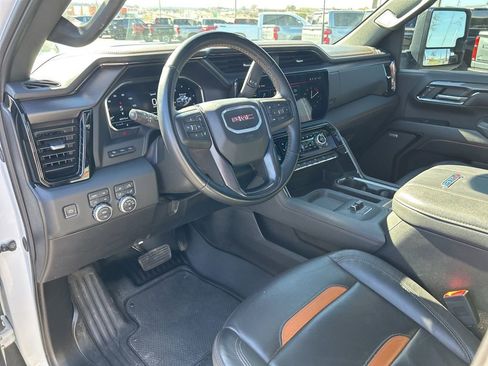 Used 2024 GMC Sierra 2500 AT4 w/ AT4 Premium Plus Package image 24