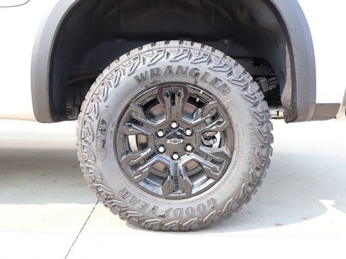 New 2026 Chevrolet Silverado 1500 ZR2 w/ LPO, Dark Essentials Package AWD/4WD image 49