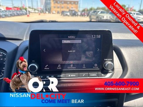 Used 2024 Nissan Rogue S FWD image 21