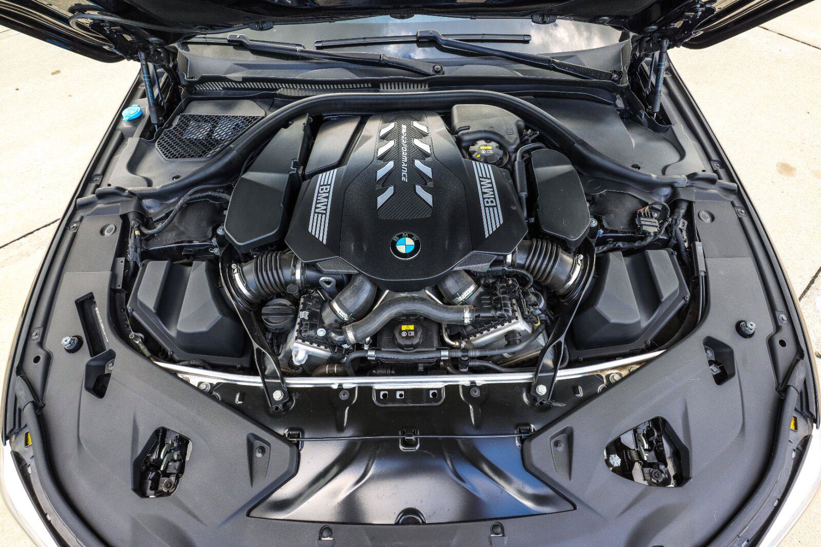 Used 2022 BMW M850i Gran Coupe xDrive w/ M Carbon Exterior Package AWD/4WD image 21