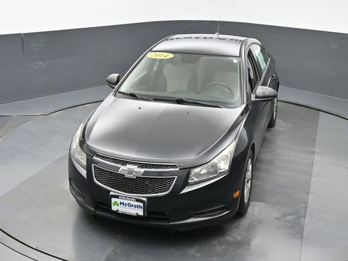 Used 2014 Chevrolet Cruze LS image 26
