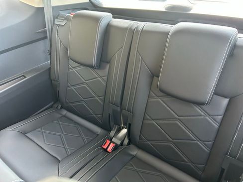 New 2026 Volkswagen Atlas SE FWD image 63