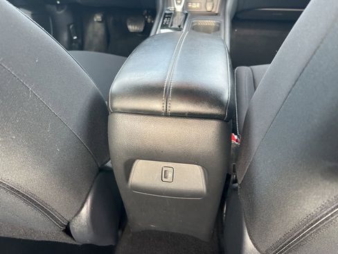 Certified 2024 Nissan Sentra SV image 19