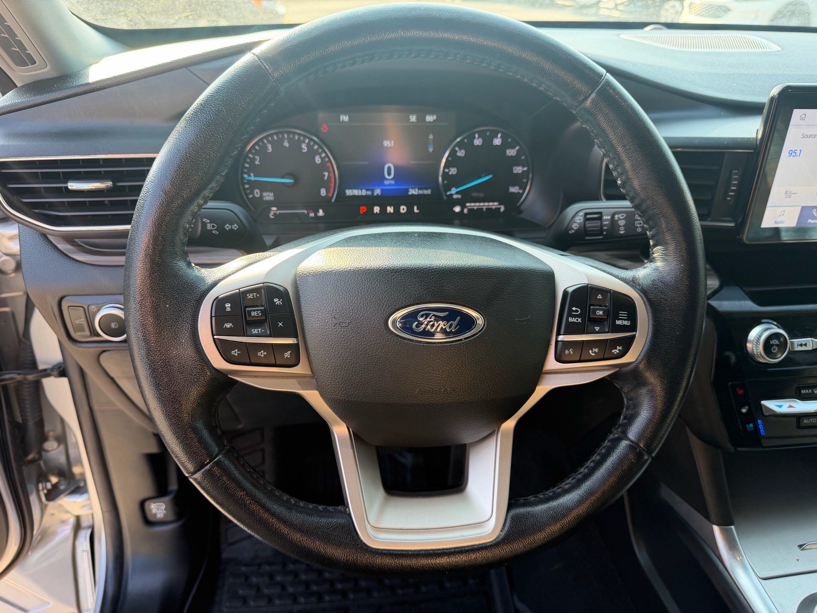 Used 2022 Ford Explorer Limited AWD/4WD image 28