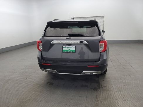 Used 2022 Ford Explorer XLT w/ Equipment Group 202A image 7