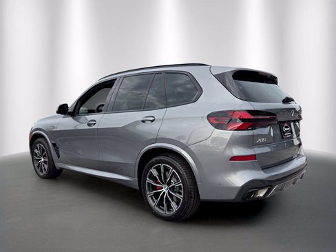 Certified 2026 BMW X5 xDrive40i w/ M Sport Package AWD/4WD image 5